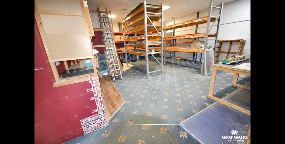 Vacant Commerical Unit - Pembrokeshire (SA67)