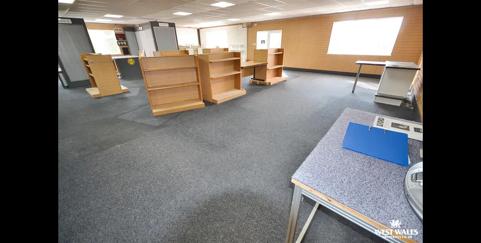 Vacant Commerical Unit - Pembrokeshire (SA67)
