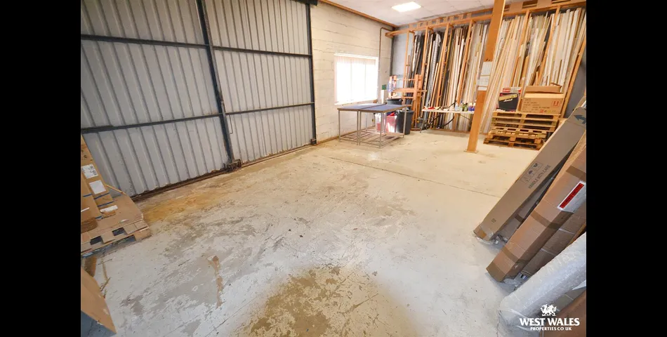 Vacant Commerical Unit - Pembrokeshire (SA67)