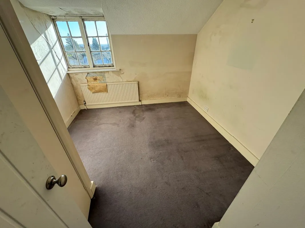 Lot 112 - Maryfield Cottage, High Street, Taplow, Maidenhead, Berkshire, SL6 0EX