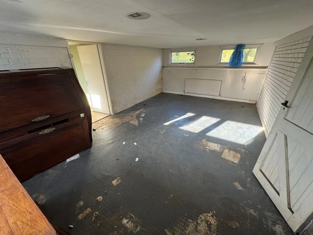 Lot 112 - Maryfield Cottage, High Street, Taplow, Maidenhead, Berkshire, SL6 0EX