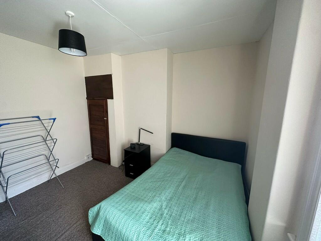 2 bed Terraced