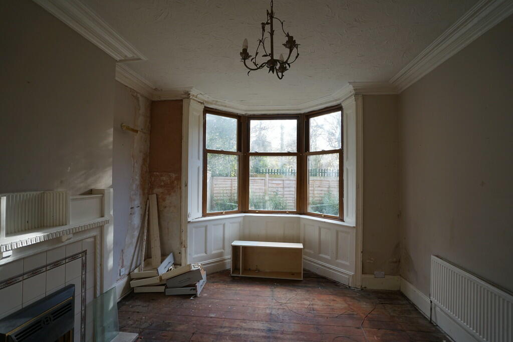 4 bed Terraced