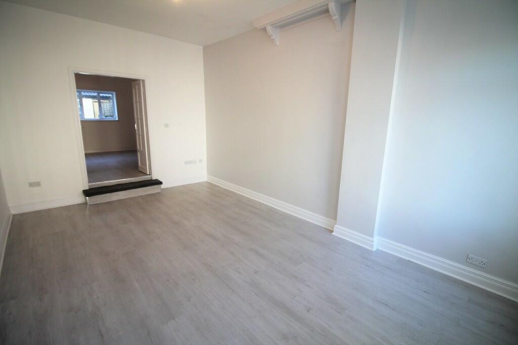 3 bed Terraced