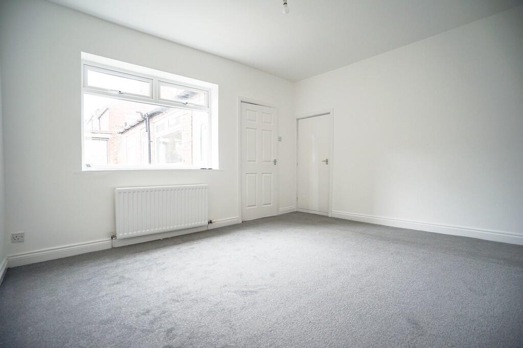 2 bed End of Terrace