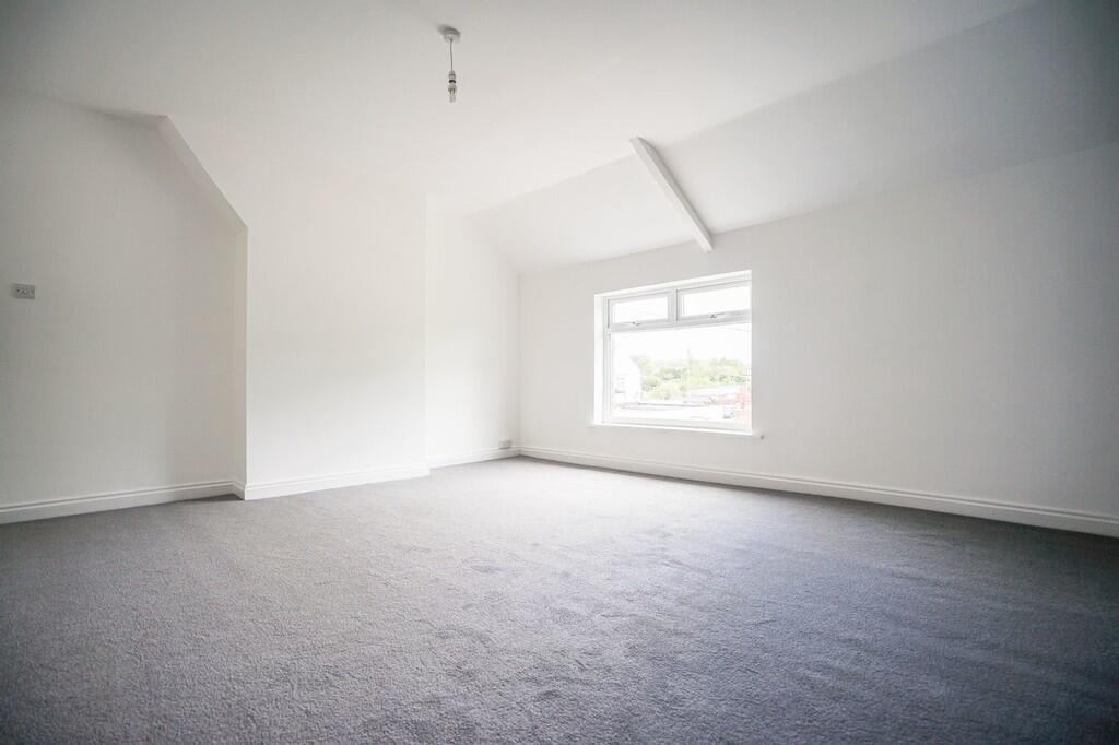 2 bed End of Terrace