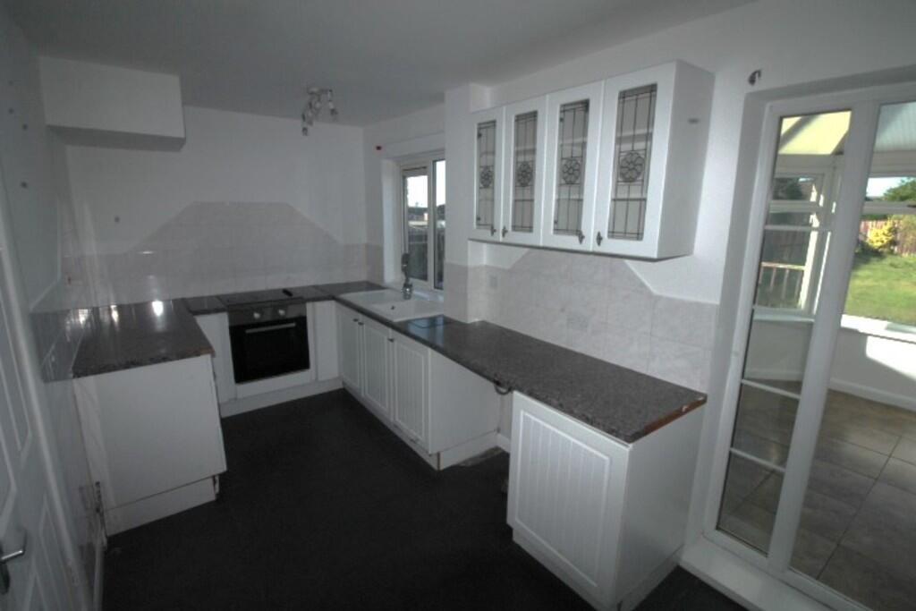 2 bed Semi-Detached