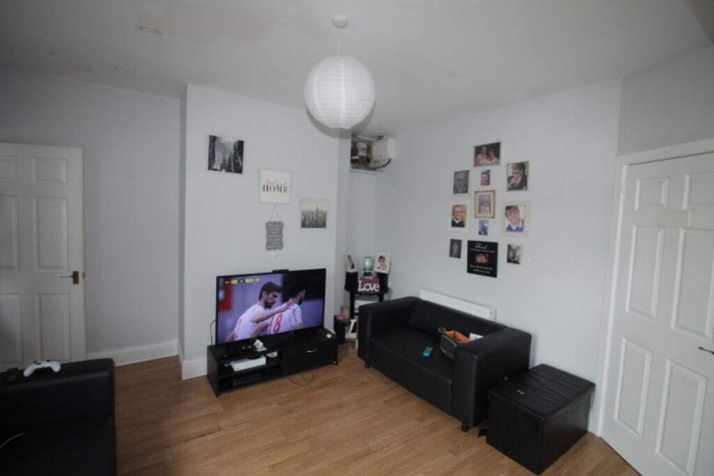 2 bed Apartment
