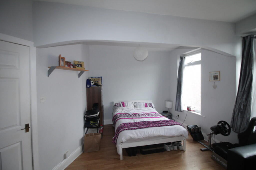 2 bed Apartment
