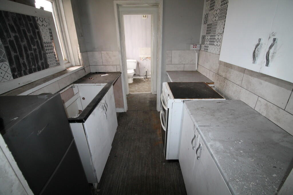 2 bed House