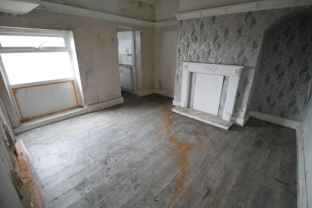 2 bed House