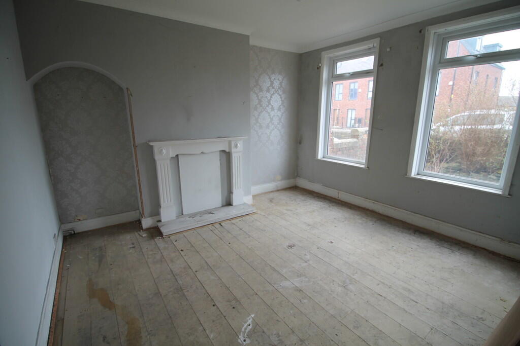 2 bed House