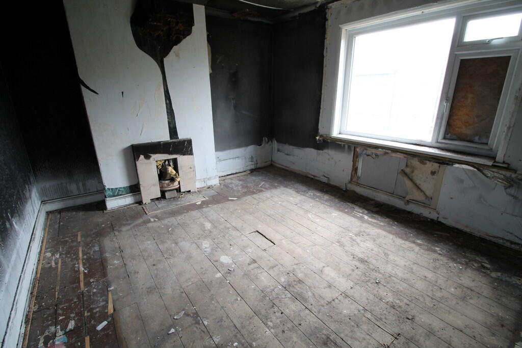 2 bed House