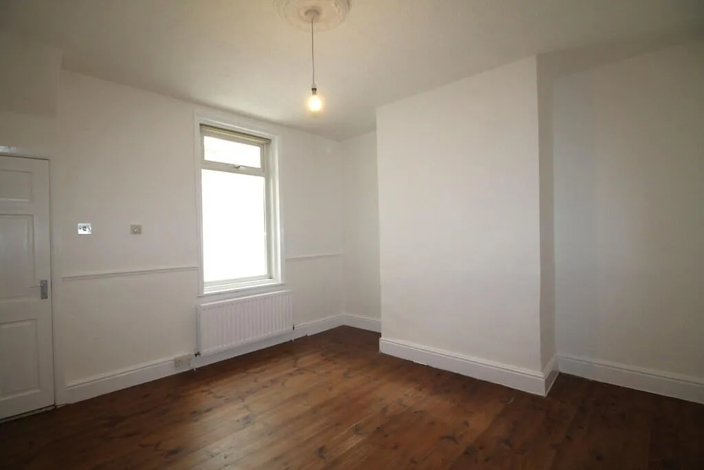 2 bed Terraced