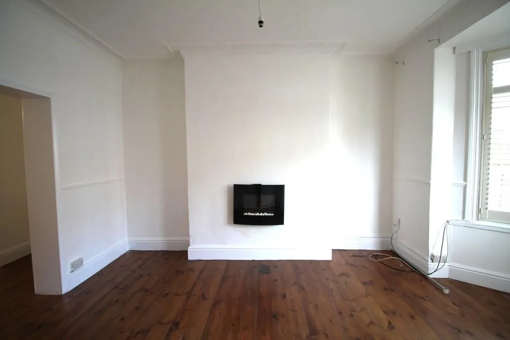 2 bed Terraced