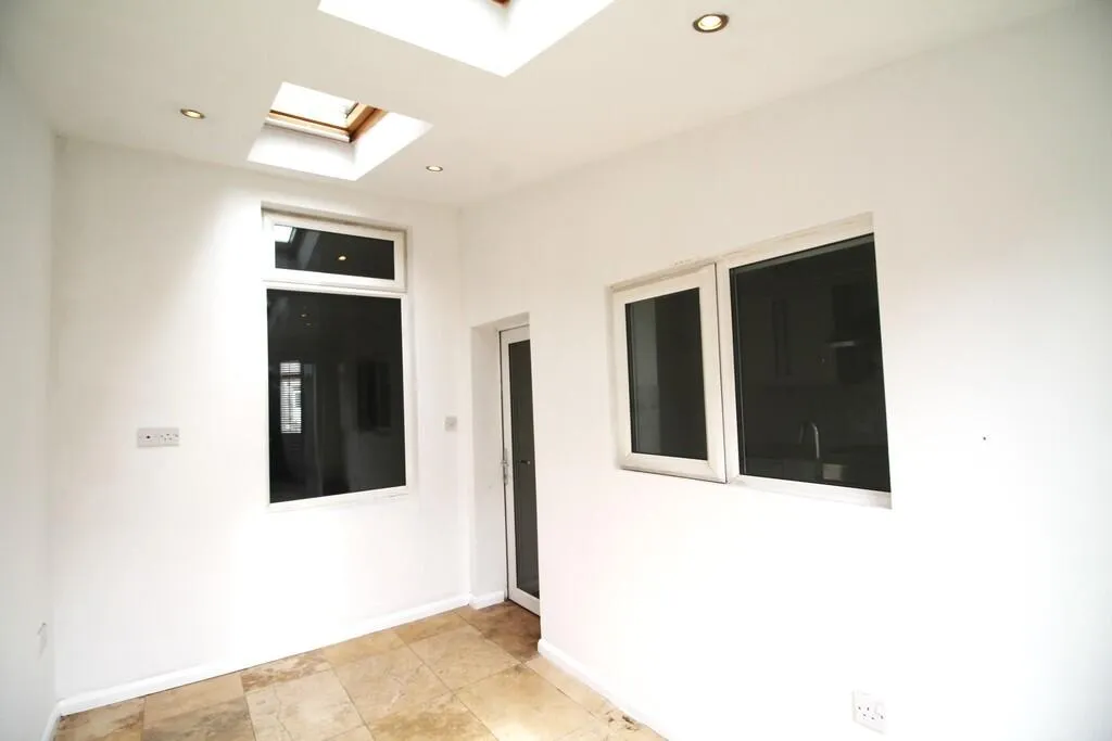 2 bed Terraced