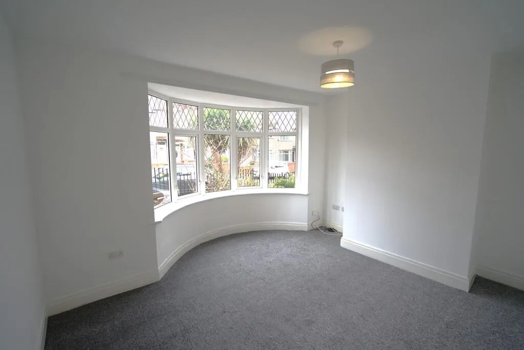 2 bed Semi-Detached