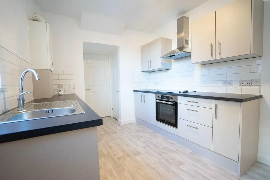 4 bed Terraced