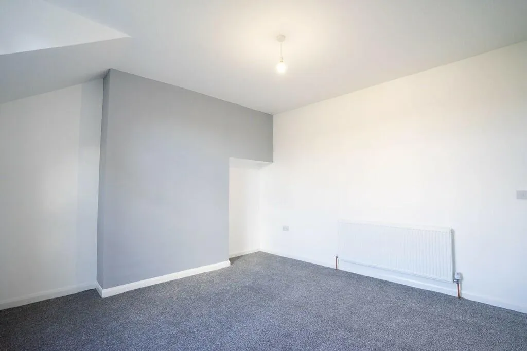 4 bed Terraced