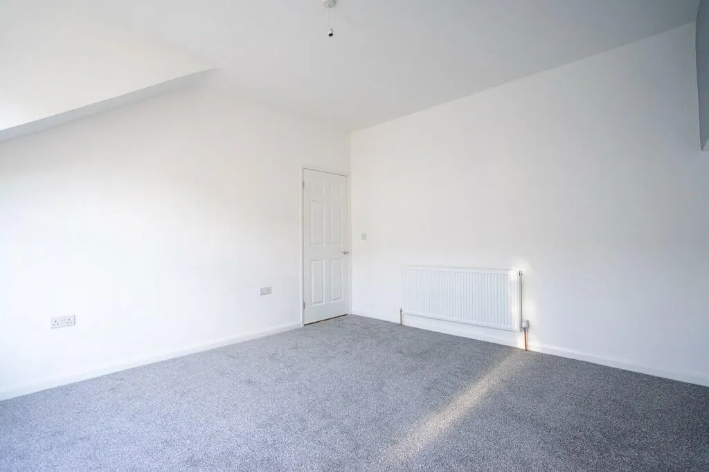 4 bed Terraced
