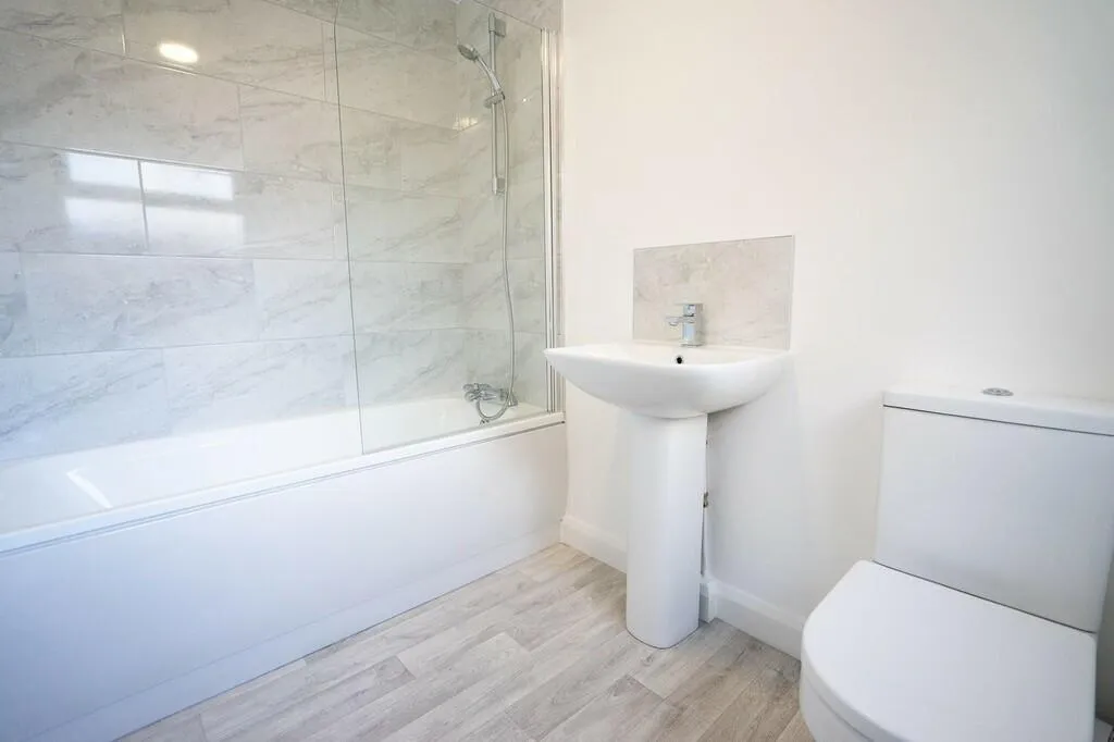 4 bed Terraced