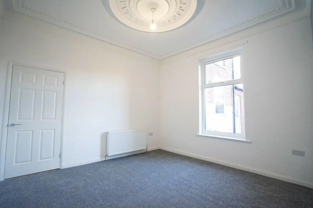 4 bed Terraced
