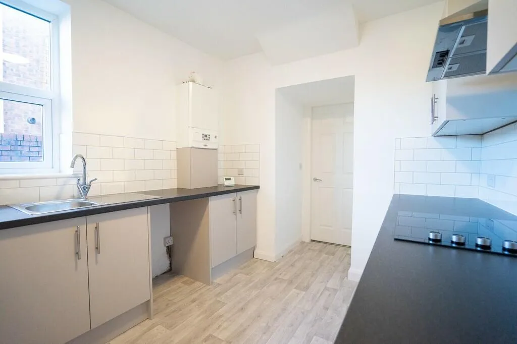 4 bed Terraced