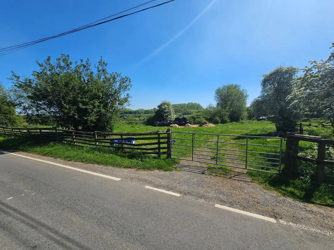 Land adjacent to, Moor View, Bishton, Newport, Gwent, NP18 2EA - Online Auctions