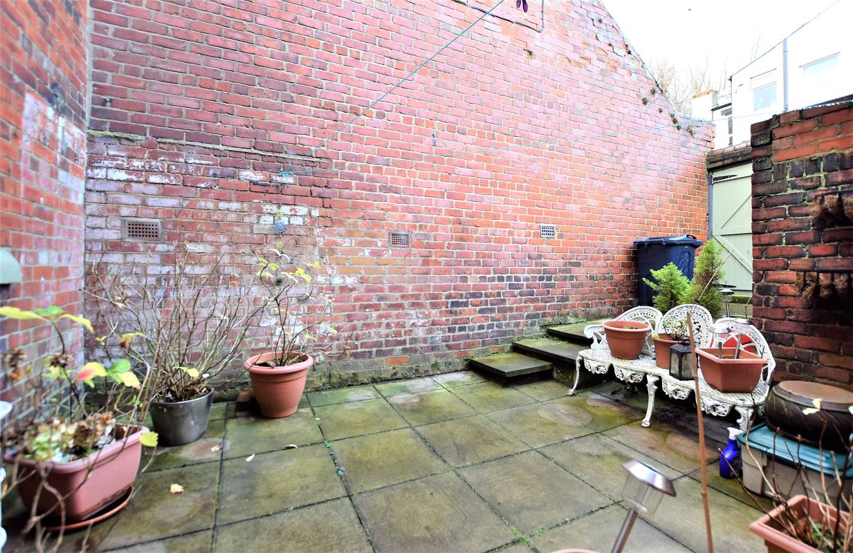 22 Bayfield Gardens, Gateshead, Tyne and Wear, NE8 3PT