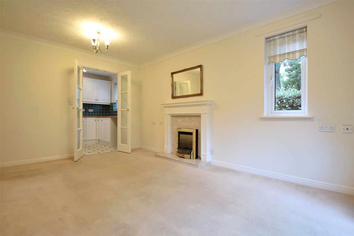 2 Bowes Lyon Court, Dryden Road, Low Fell, Gateshead, Tyne and Wear, NE9 5BX
