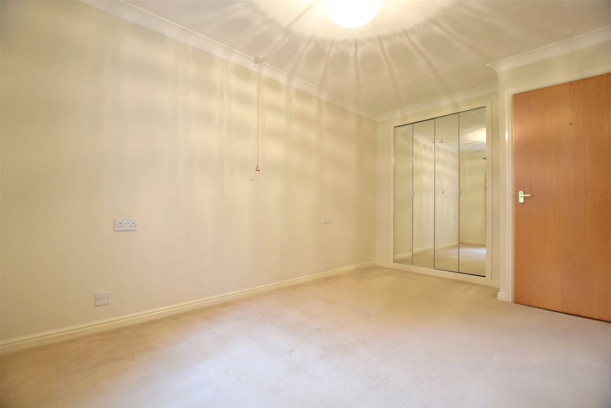 2 Bowes Lyon Court, Dryden Road, Low Fell, Gateshead, Tyne and Wear, NE9 5BX