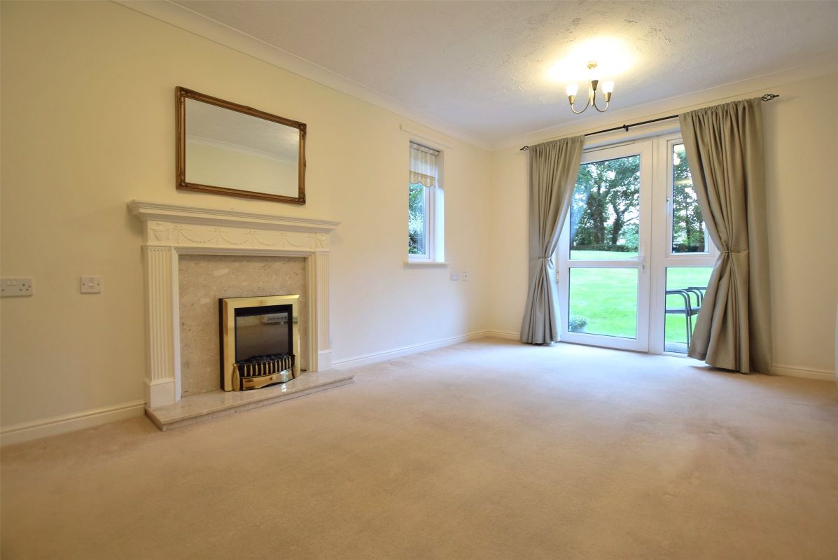 2 Bowes Lyon Court, Dryden Road, Low Fell, Gateshead, Tyne and Wear, NE9 5BX
