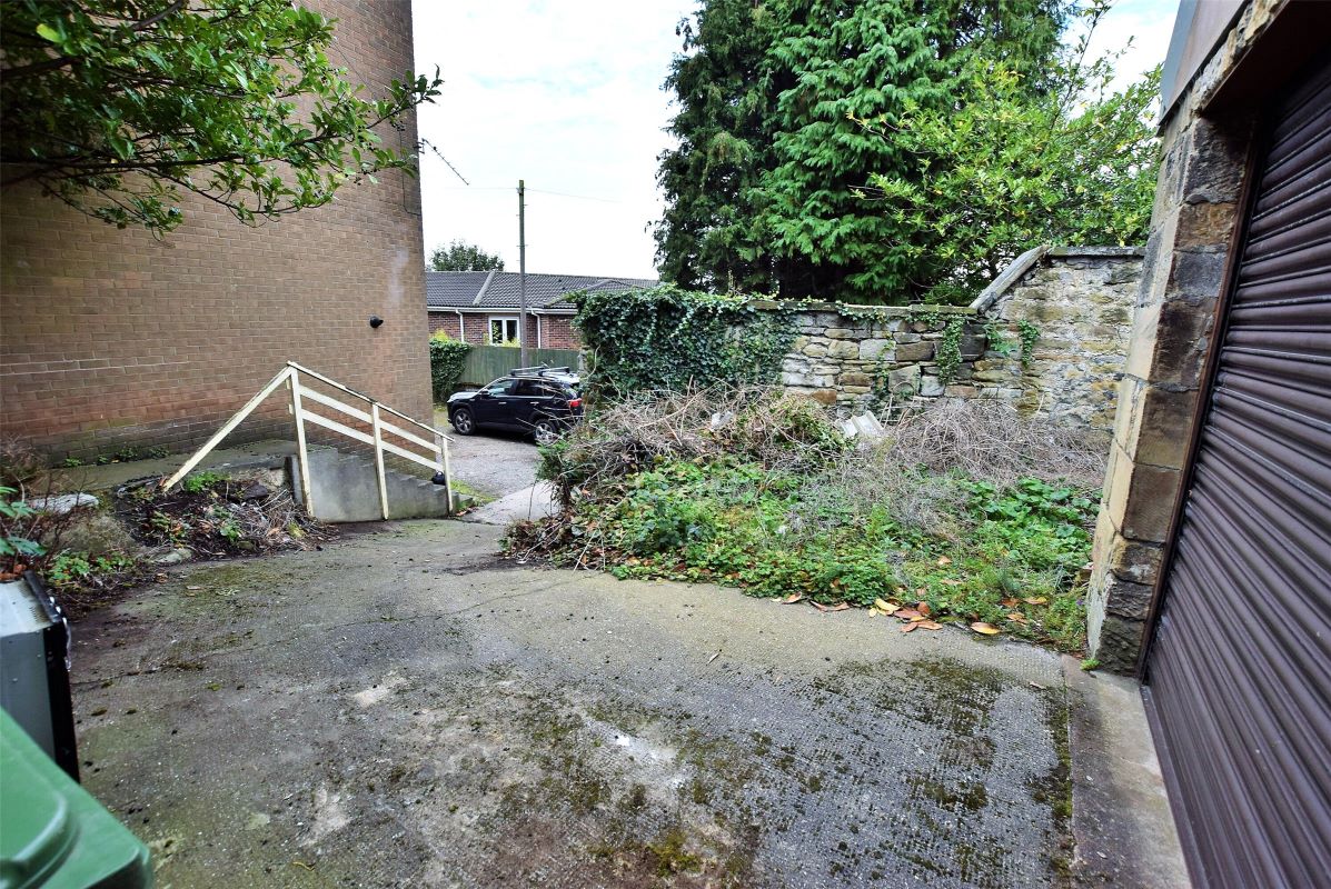 Lock-Up, Lock-Up Off Saltwell Vale, Off Albert Drive, Low Fell, Gateshead, Tyne and Wear, NE9 6EH