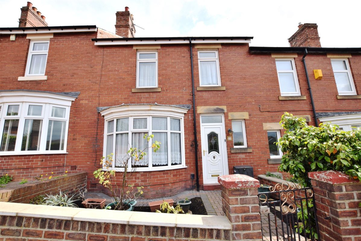48 Holyoake Gardens, Gateshead, Tyne And Wear, NE9 5DT