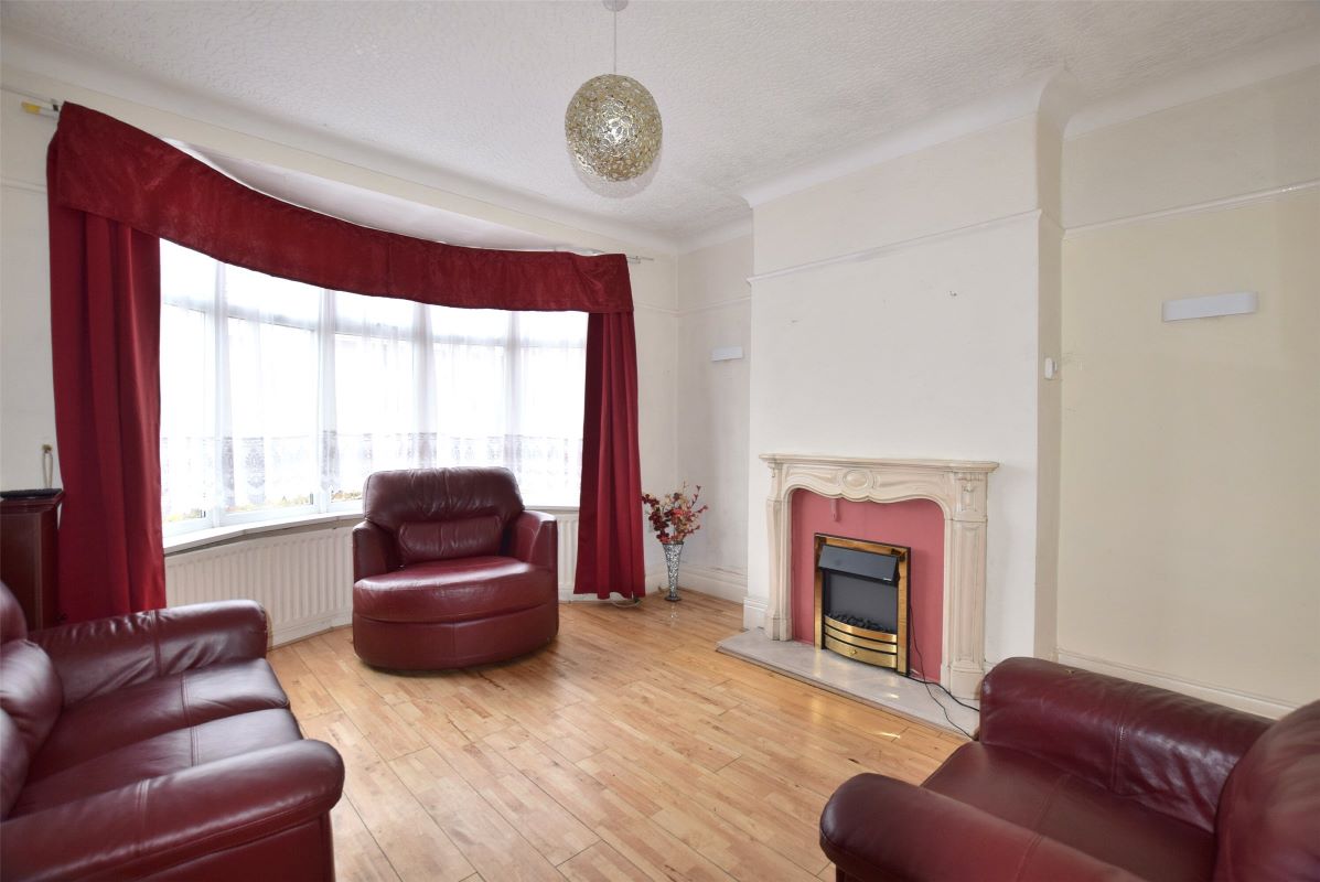 48 Holyoake Gardens, Gateshead, Tyne And Wear, NE9 5DT