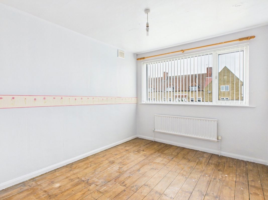 18 Hill Crest, Gateshead, Tyne And Wear, NE10 9AL
