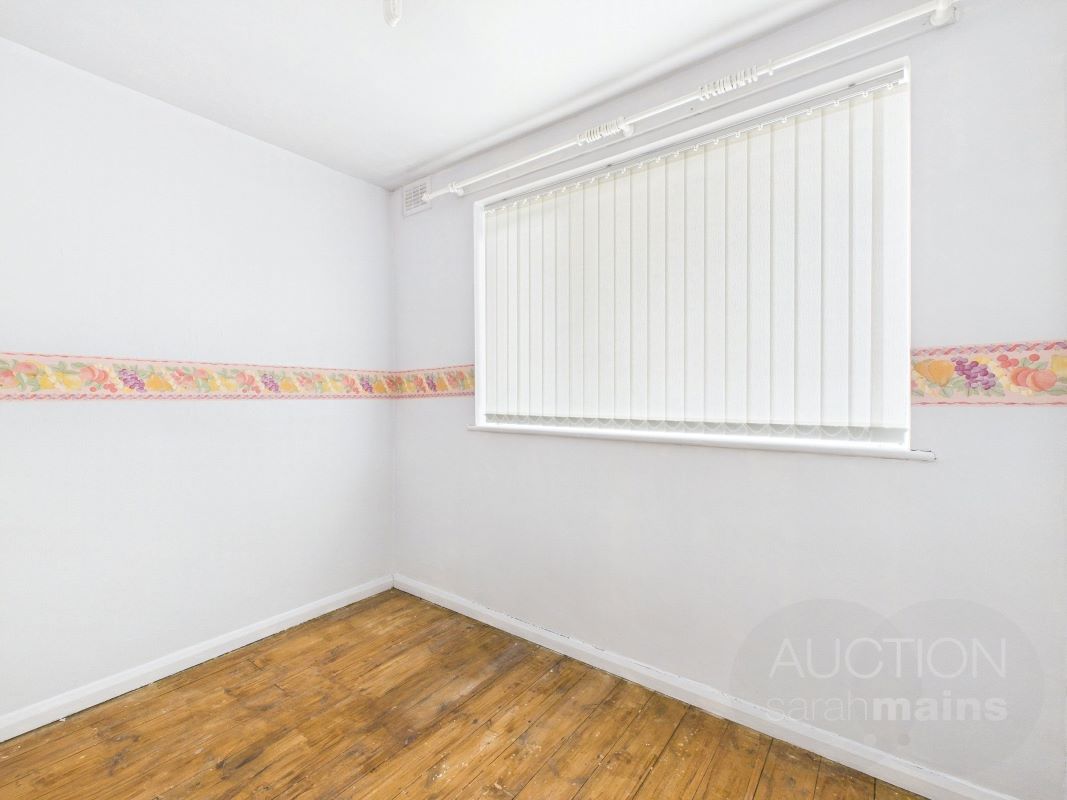 18 Hill Crest, Gateshead, Tyne And Wear, NE10 9AL