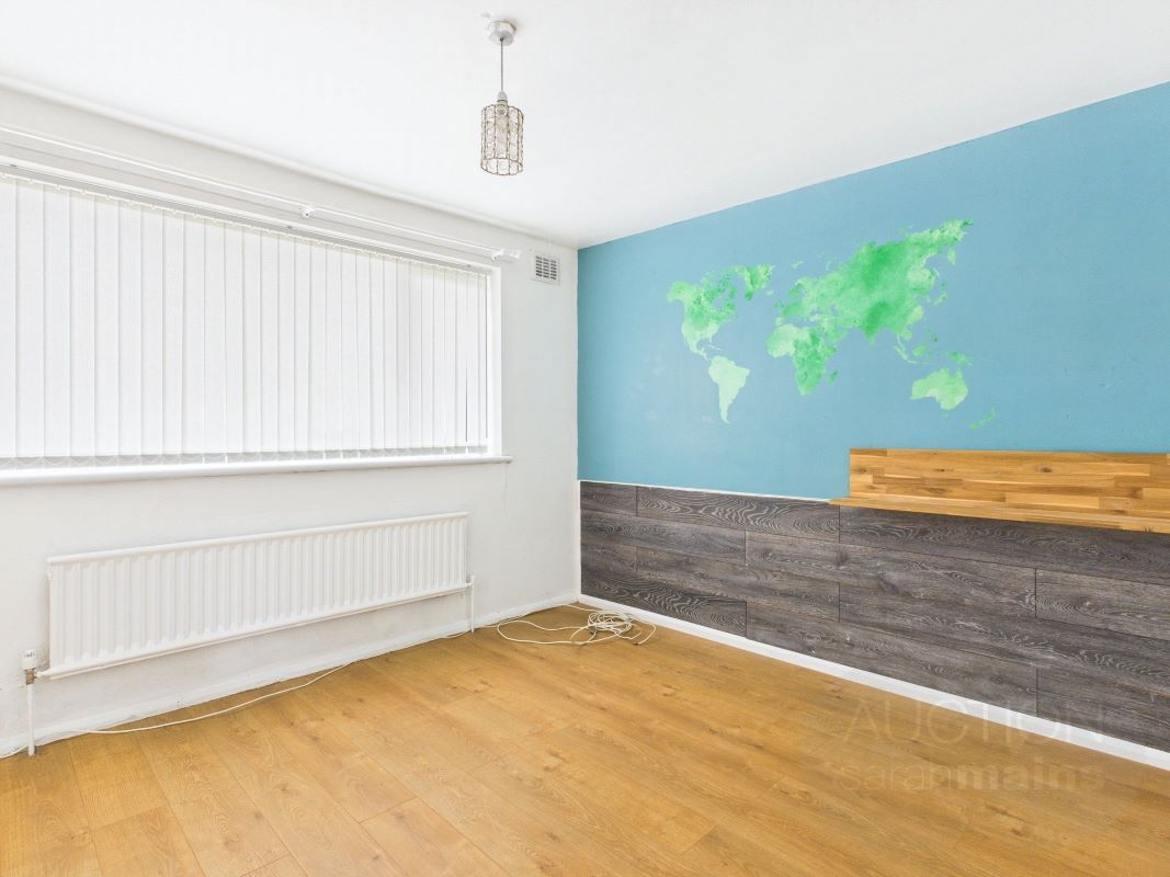 18 Hill Crest, Gateshead, Tyne And Wear, NE10 9AL