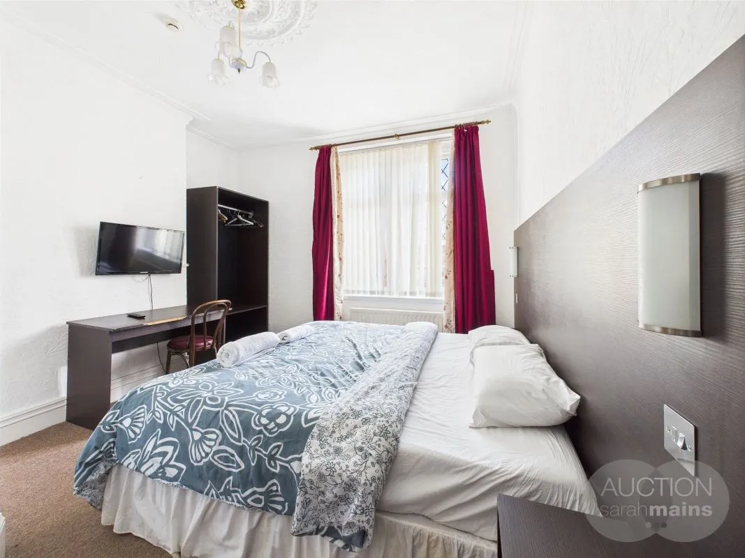 The Alexandra Guest House, 6 Victoria Road East, Hebburn, Tyne And Wear, NE31 1XQ