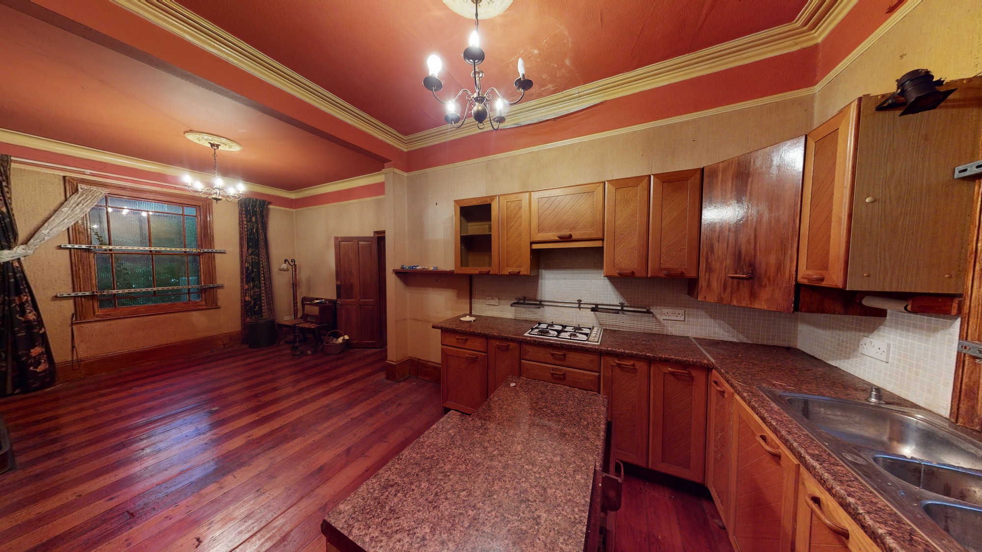 34 Jasmine Grove, London SE20 8JW