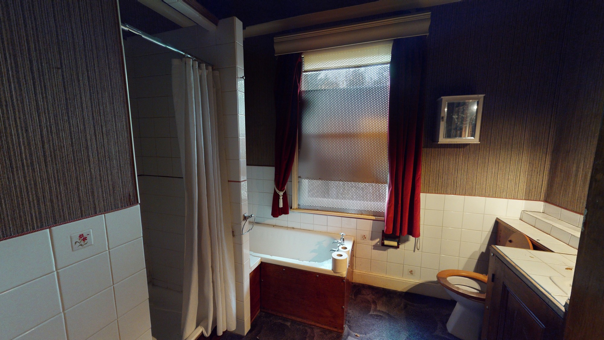 34 Jasmine Grove, London SE20 8JW