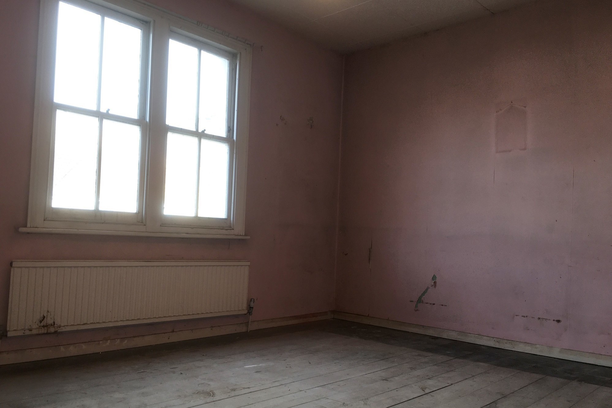 121 Queens Road, Farnborough, Hampshire GU14 6JN