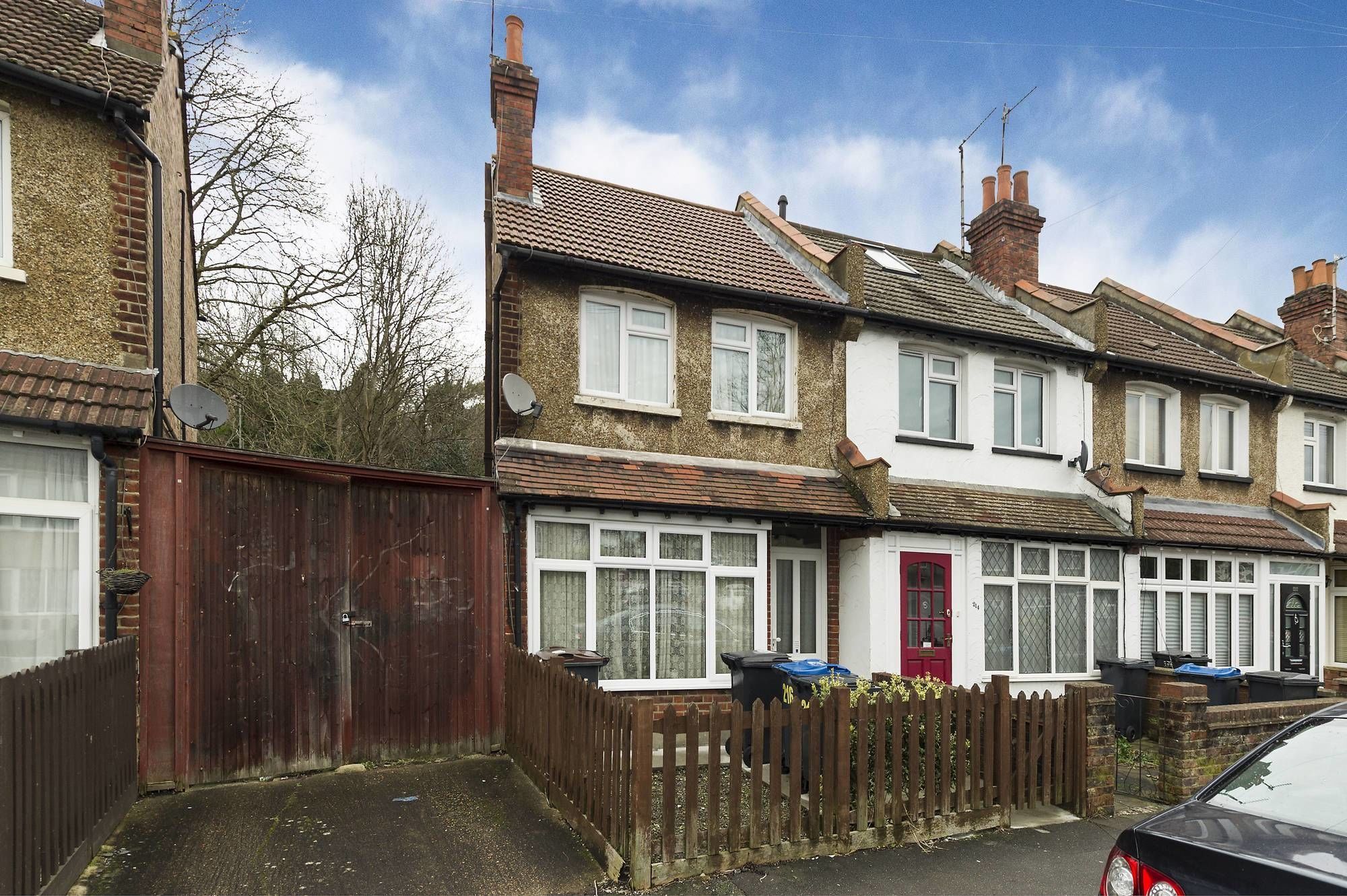 216 Chipstead Valley Road,
Coulsdon,
Surrey,
CR5 3BH
