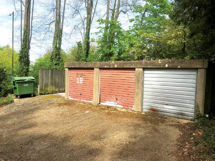 93 Hitchen Hatch Lane, Sevenoaks, Kent TN13 3BD