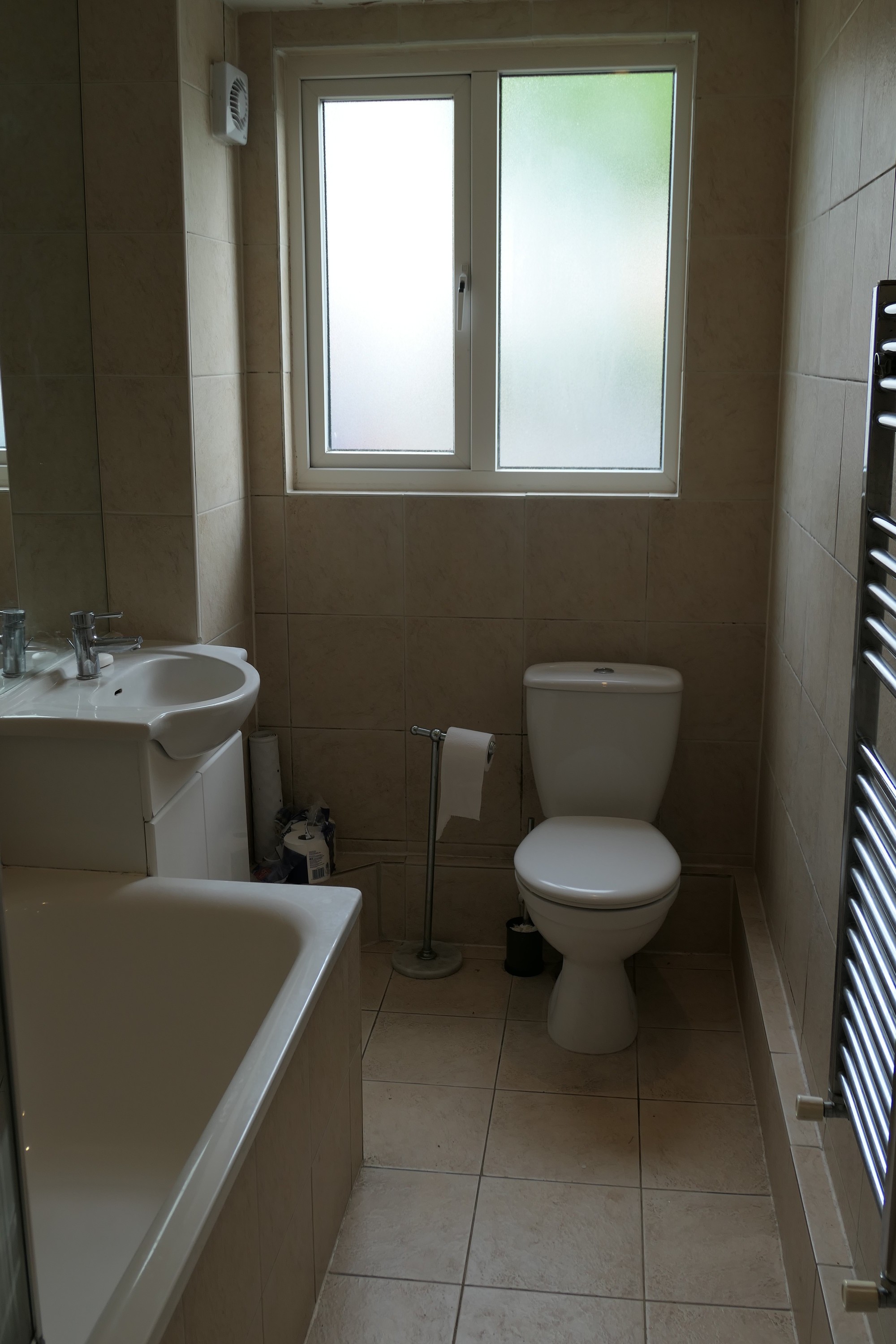 2 Park Farm Close, East Finchley, London N2 0PU
