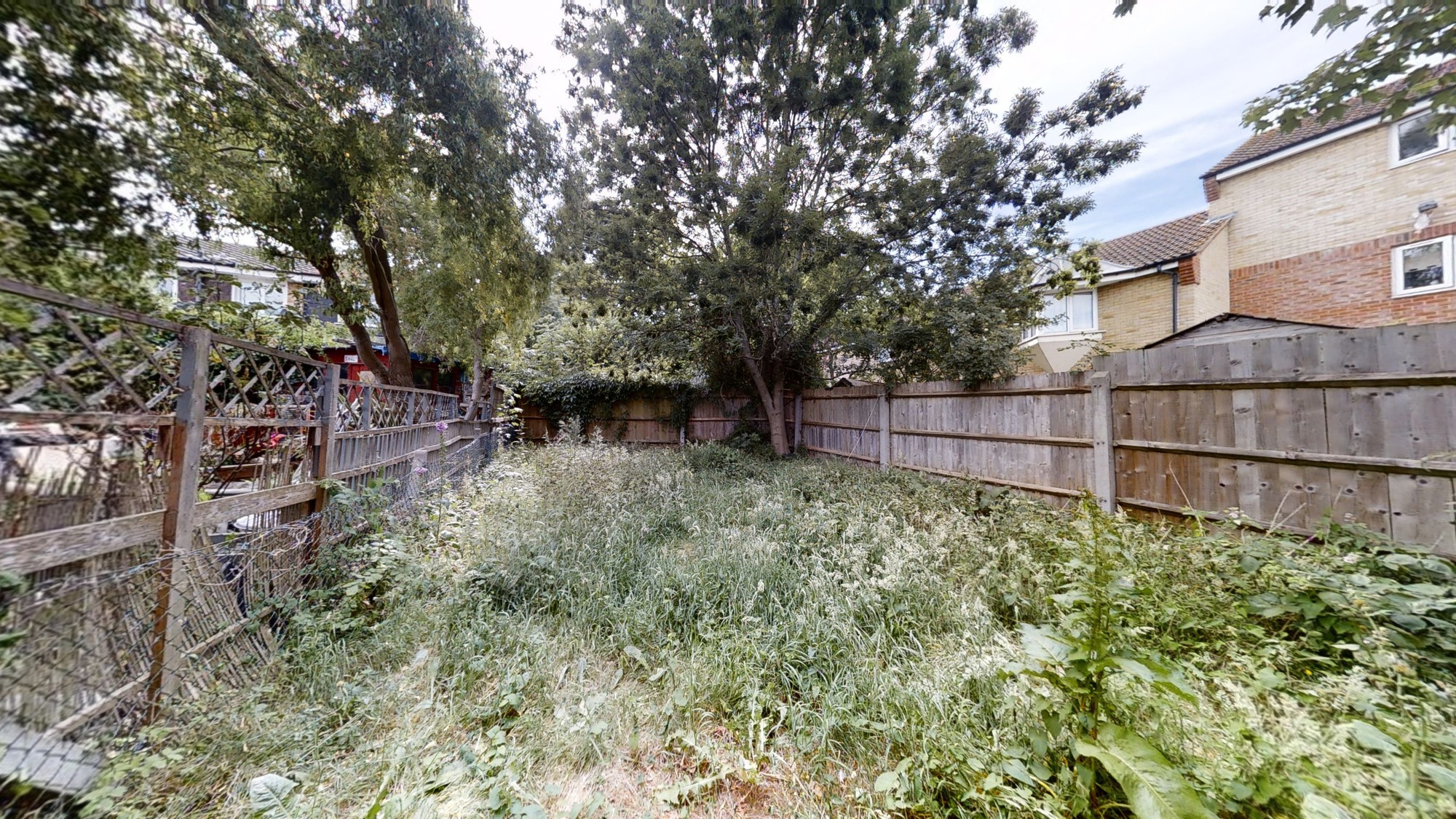 21 Batley Close, Mitcham, Surrey CR4 4AY