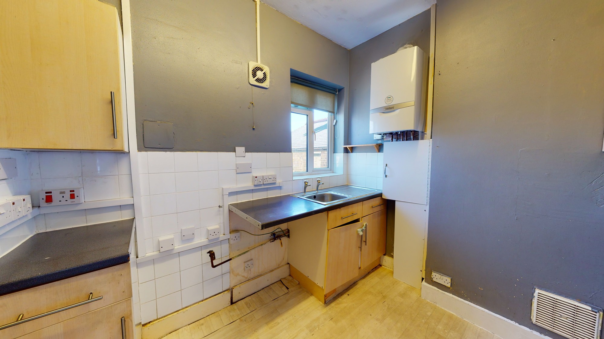 First Floor Flat,112 Cowley Mill Road, Uxbridge UB8 2QB