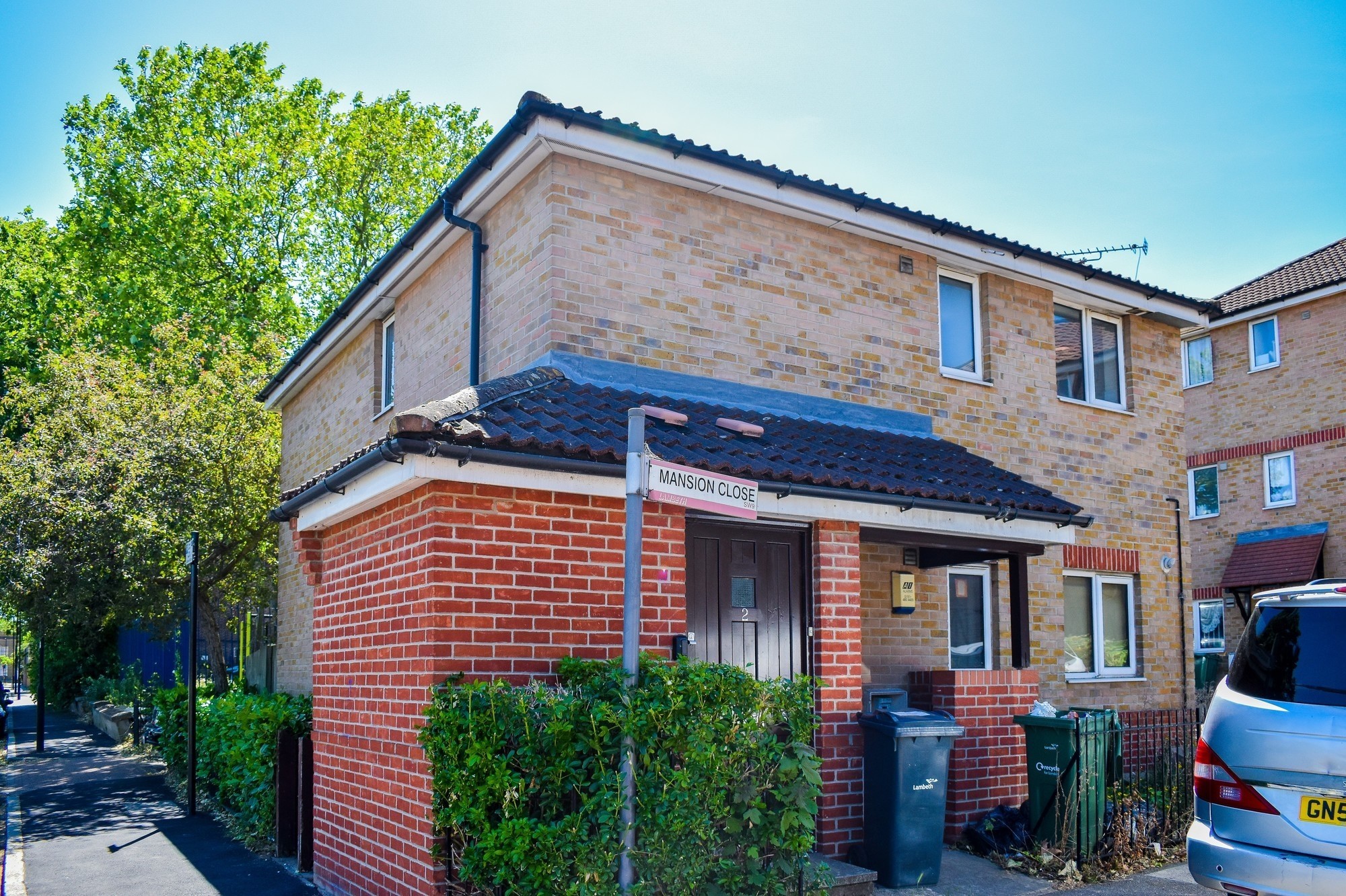 1 Mansion Close, Cowley Road, Stockwell, London SW9 8QJ