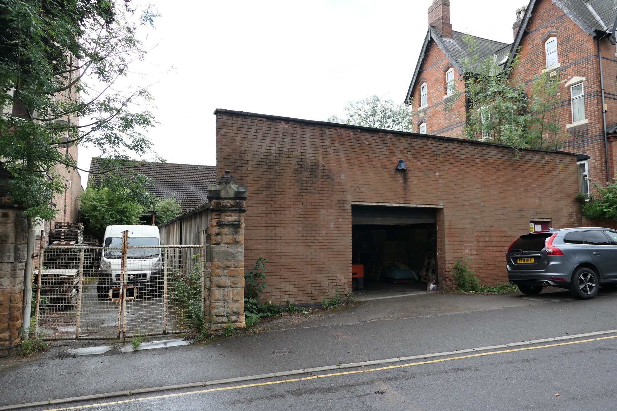 114 Raleigh Street and rear of 112 Raleigh Street,  Nottingham, Nottinghamshire NG7 4DJ