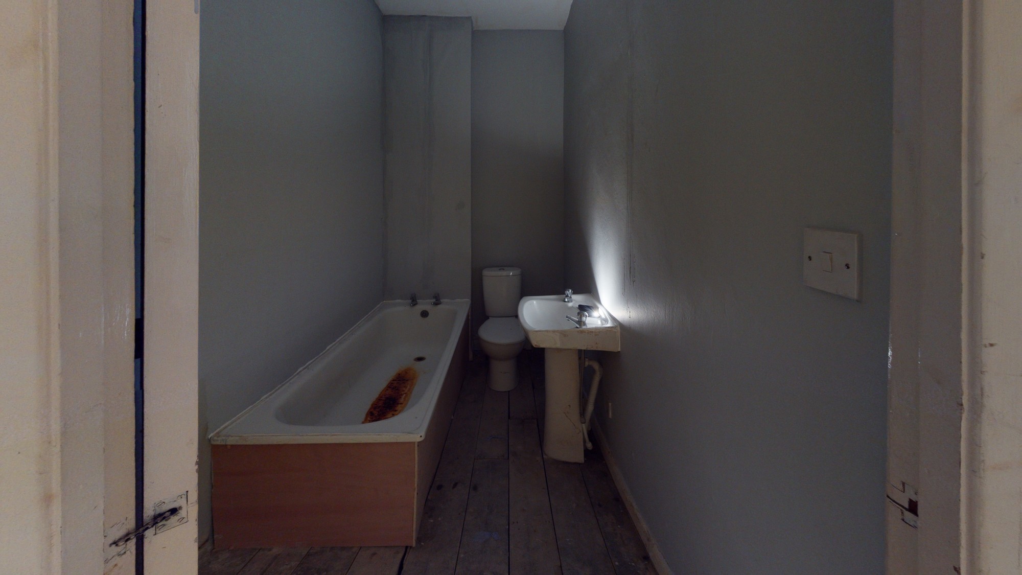 Ground Floor Flat, 112 Cowley Mill Road, Uxbridge, Middlesex, UB8 2QB